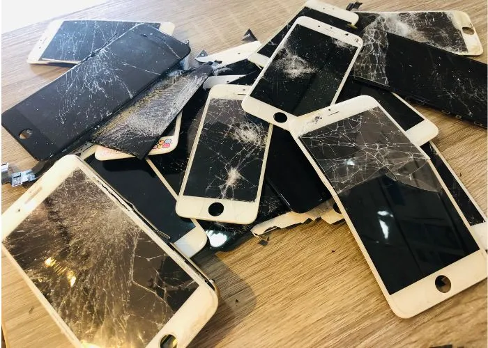 新竹iPhone維修專家店面環境，專業維修iPhone螢幕電池主機板服務